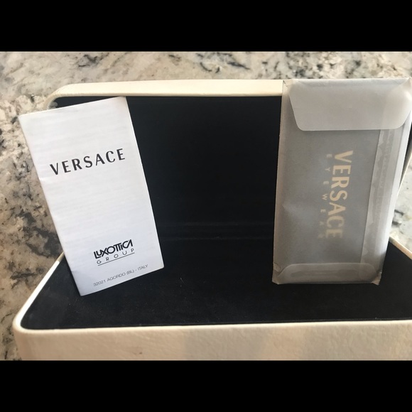 Versace Sunglasses - Picture 5 of 6